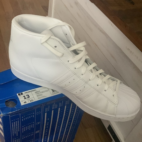 Men’s sneakers Adidas size 13 in white - Picture 2 of 7